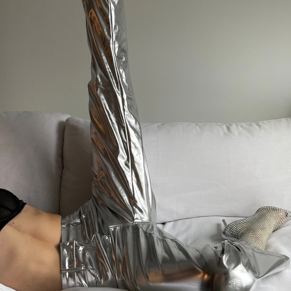 Amy Lynn Silver Metallic Lupe Pants - Picture 7 of 13